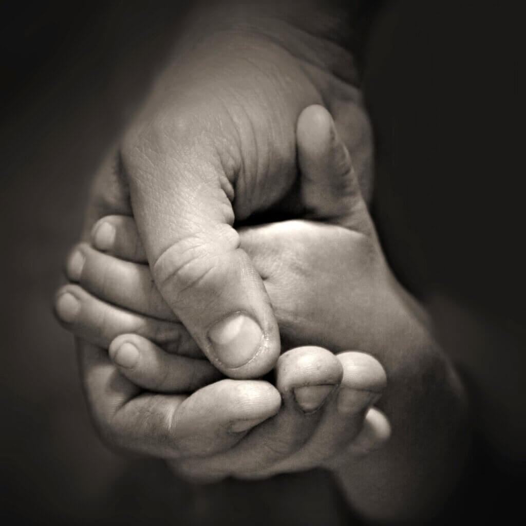 hands 407388 1280
