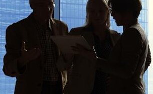 group business talking meeting (1)